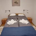 Puskás 2, 3 Terasszal * Budapeste